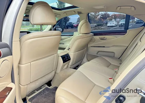 2017 Lexus Ls 460 Base z USA, uszkodzony, nr VIN JTHBL5EF2H5143975